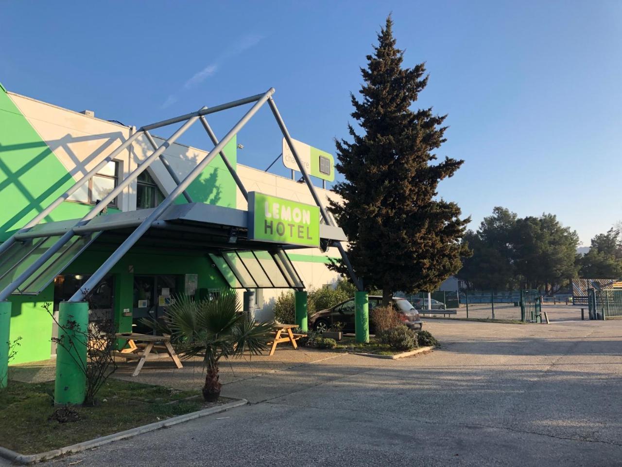 亚维农罗什福尔柠檬酒店 外观 照片